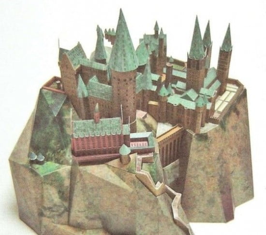 Hogwarts-Castle0003-550x486